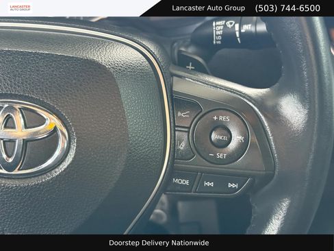 Used 2020 Toyota Corolla SE FWD image 13