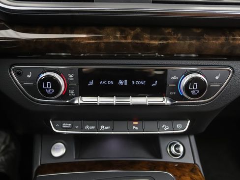 Used 2018 Audi Q5 Prestige AWD/4WD image 19