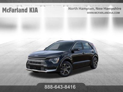 New 2025 Kia Niro SX