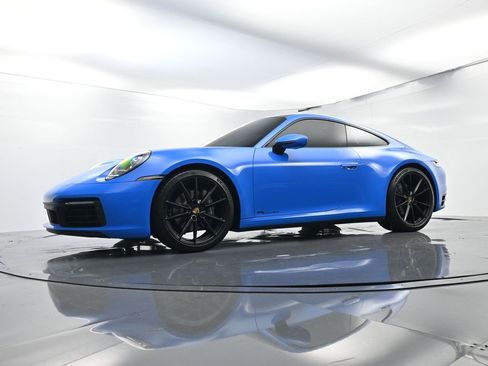 Certified 2022 Porsche 911 Carrera w/ Sport Chrono Package image 44