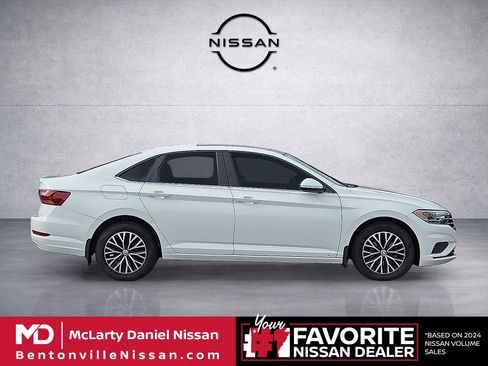 Used 2019 Volkswagen Jetta FWD image 6