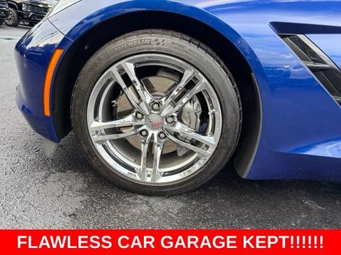 Used 2017 Chevrolet Corvette Stingray Coupe w/ 1LT RWD image 9