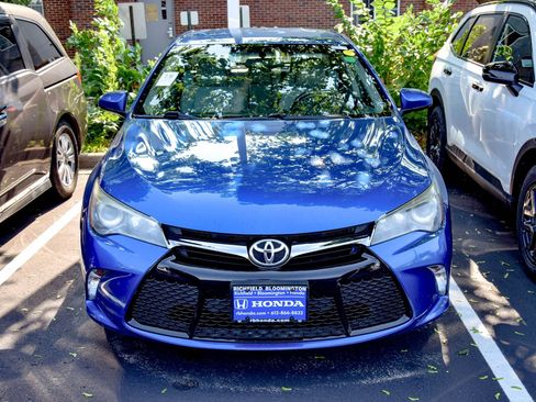 Used 2017 Toyota Camry SE FWD image 14