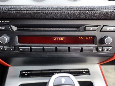 Used 2012 BMW Z4 sDrive35is image 29