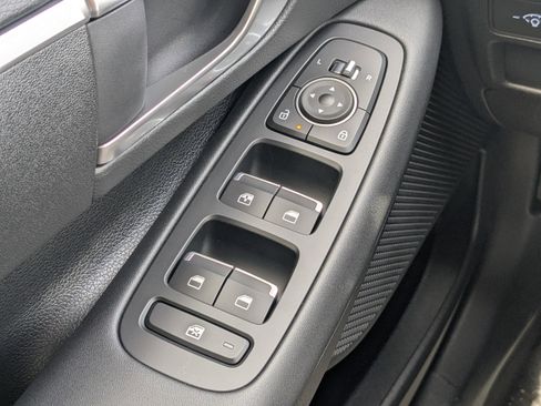 Used 2026 Hyundai Sonata SE FWD image 26