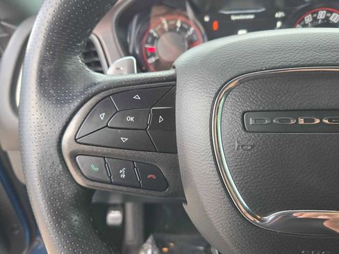 Used 2022 Dodge Challenger R/T w/ Driver Convenience Group image 28