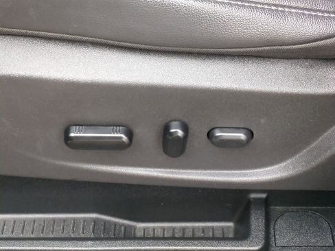 Used 2019 Ford Escape Titanium image 16