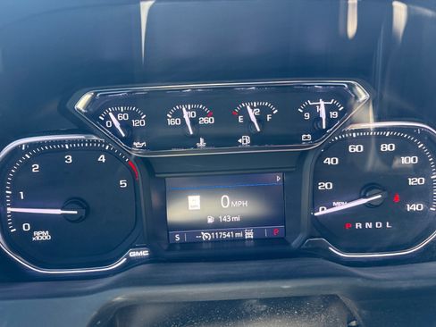 Used 2023 GMC Sierra 3500 AT4 w/ AT4 Preferred Package AWD/4WD image 12