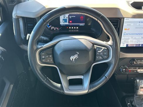 Used 2023 Ford Bronco Wildtrak image 24