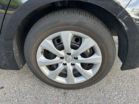 Used 2023 Toyota Corolla LE image 9