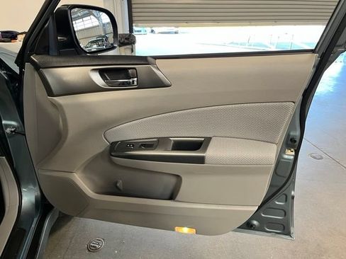 Used 2012 Subaru Forester 2.5X Premium AWD/4WD image 12