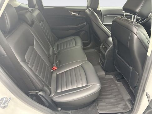 Used 2022 Ford Edge SEL image 17