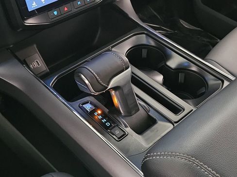 New 2025 Ford F150 Lightning Flash AWD/4WD image 30