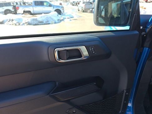 Used 2024 Ford Bronco Outer Banks image 12