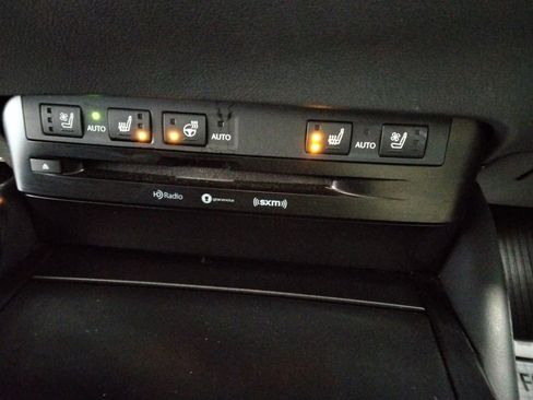 Used 2022 Lexus ES 350 w/ Premium Package image 19