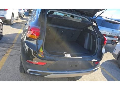 Used 2024 Buick Encore GX Preferred AWD/4WD image 10