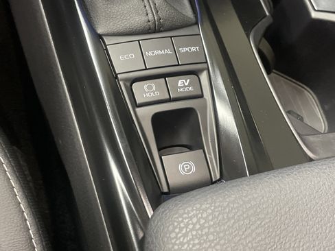 Certified 2026 Toyota Camry SE w/ Convenience Package FWD image 28