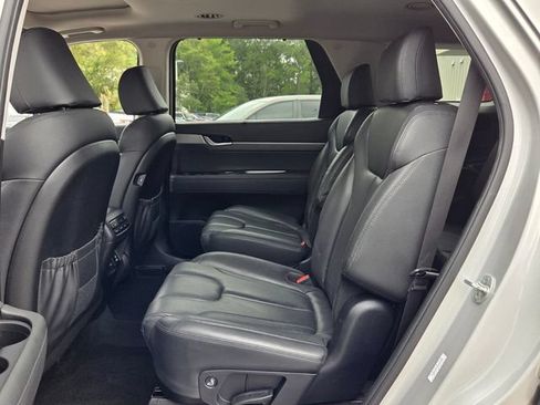 Used 2022 Hyundai Palisade SEL w/ Premium Package FWD image 10