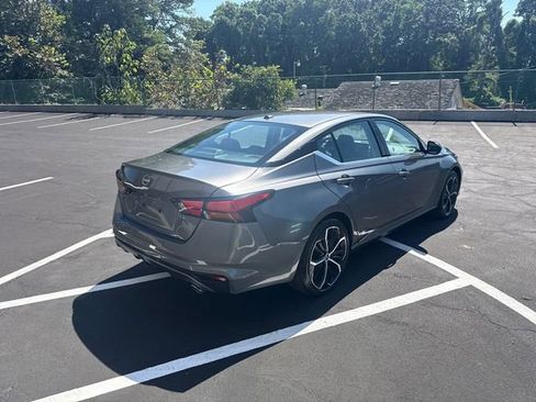 Used 2025 Nissan Altima 2.5 SR FWD image 7