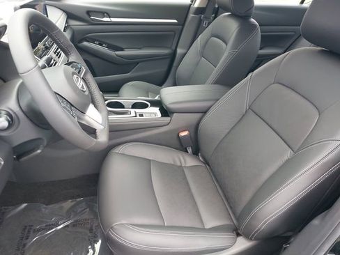 New 2025 Nissan Altima 2.5 SL image 14