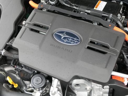 Certified 2025 Subaru Forester Touring AWD/4WD image 29
