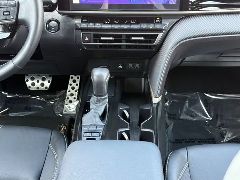 Used 2025 Toyota Camry SE w/ Multimedia Upgrade Package FWD image 15