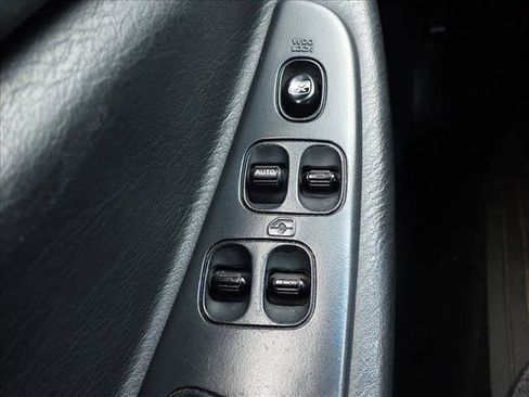 Used 2006 Chrysler Sebring Sedan FWD image 14