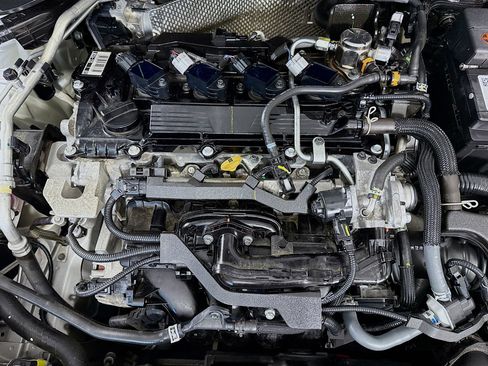 Used 2024 Toyota Corolla LE image 38