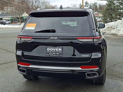 Certified 2023 Jeep Grand Cherokee Summit w/ Luxury Tech Group V image 2