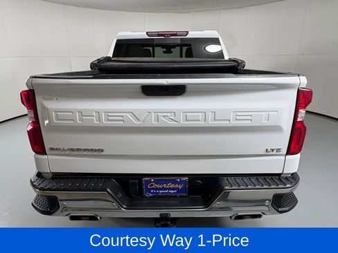 Used 2022 Chevrolet Silverado 1500 LTZ w/ Technology Package AWD/4WD image 8