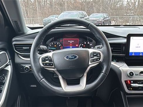 Certified 2021 Ford Explorer XLT w/ Equipment Group 202A image 14