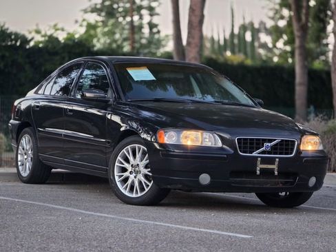 Used 2006 Volvo S60 T5 FWD image 1