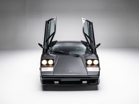 Used 1989 Lamborghini Countach Coupe RWD image 13