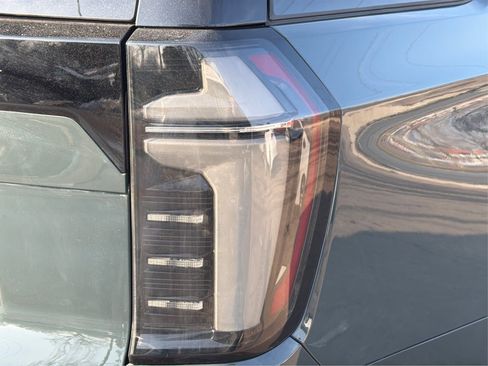 Used 2026 Chevrolet Tahoe RST w/ Comfort Package image 23