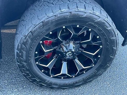 Used 2022 Chevrolet Silverado 2500 High Country image 30