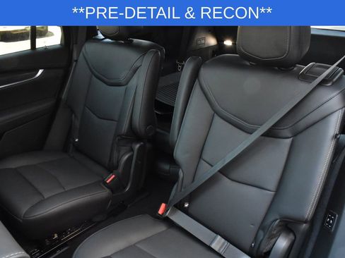 Used 2024 Cadillac XT6 Sport w/ LPO, Floor Liner Package AWD/4WD image 15