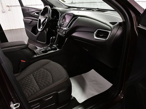 Used 2020 Chevrolet Equinox LT image 28