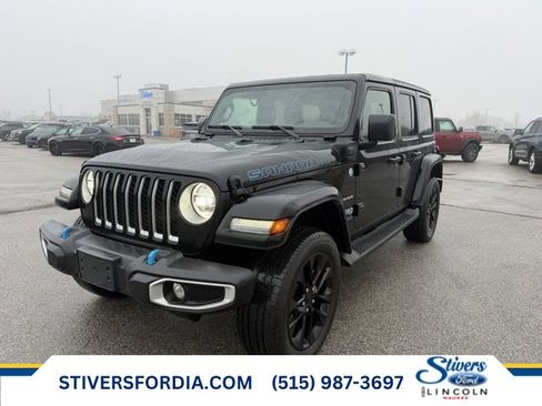 Used 2022 Jeep Wrangler Unlimited Sahara w/ Cold Weather Group image 1