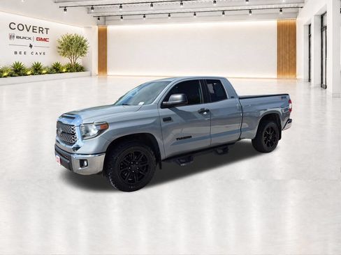 Used 2019 Toyota Tundra SR5 w/ SR5 Upgrade Package RWD image 4