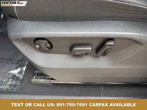 Used 2025 Volkswagen Atlas SE AWD/4WD image 30