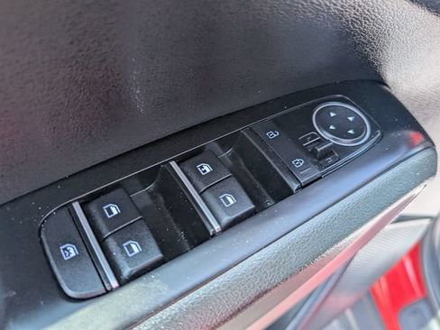 Used 2024 Kia Soul LX w/ Option Group 015 FWD image 15