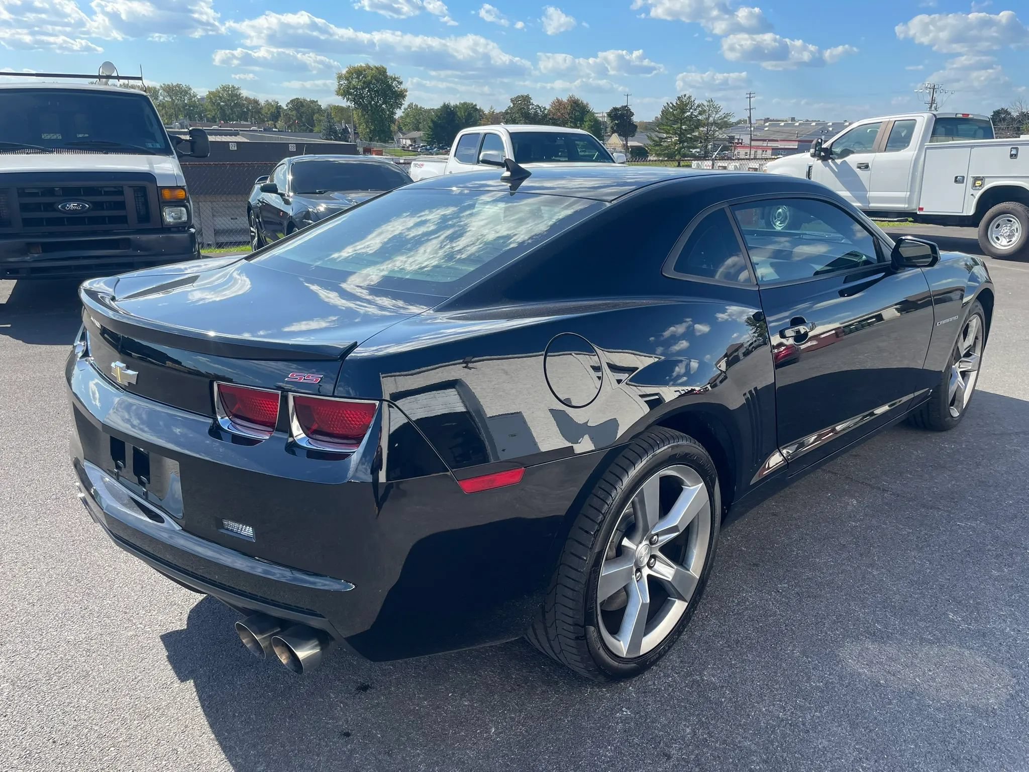 Used 2010 Chevrolet Camaro SS w/ RS Package RWD image 21