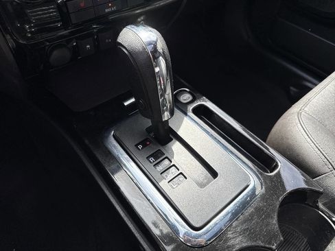 Used 2009 Ford Escape Limited AWD/4WD image 37