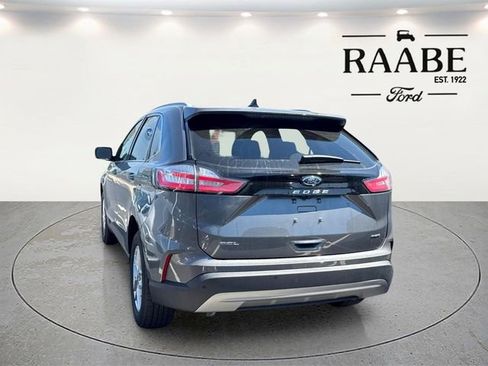 Used 2024 Ford Edge SEL w/ Convenience Package AWD/4WD image 18