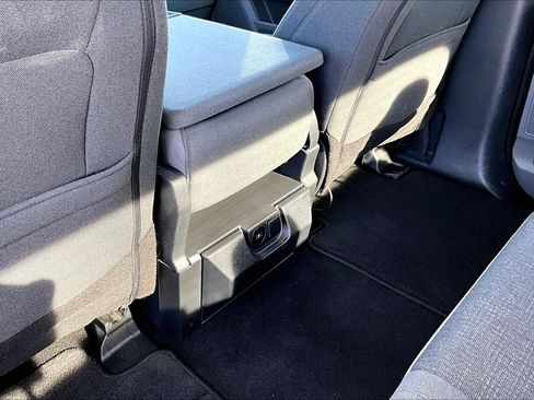 Used 2025 Ford F150 XLT w/ Equipment Group 301A Standard image 11