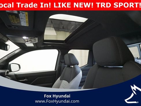 Used 2024 Toyota Tacoma TRD Sport w/ TRD Sport Upgrade Package image 31