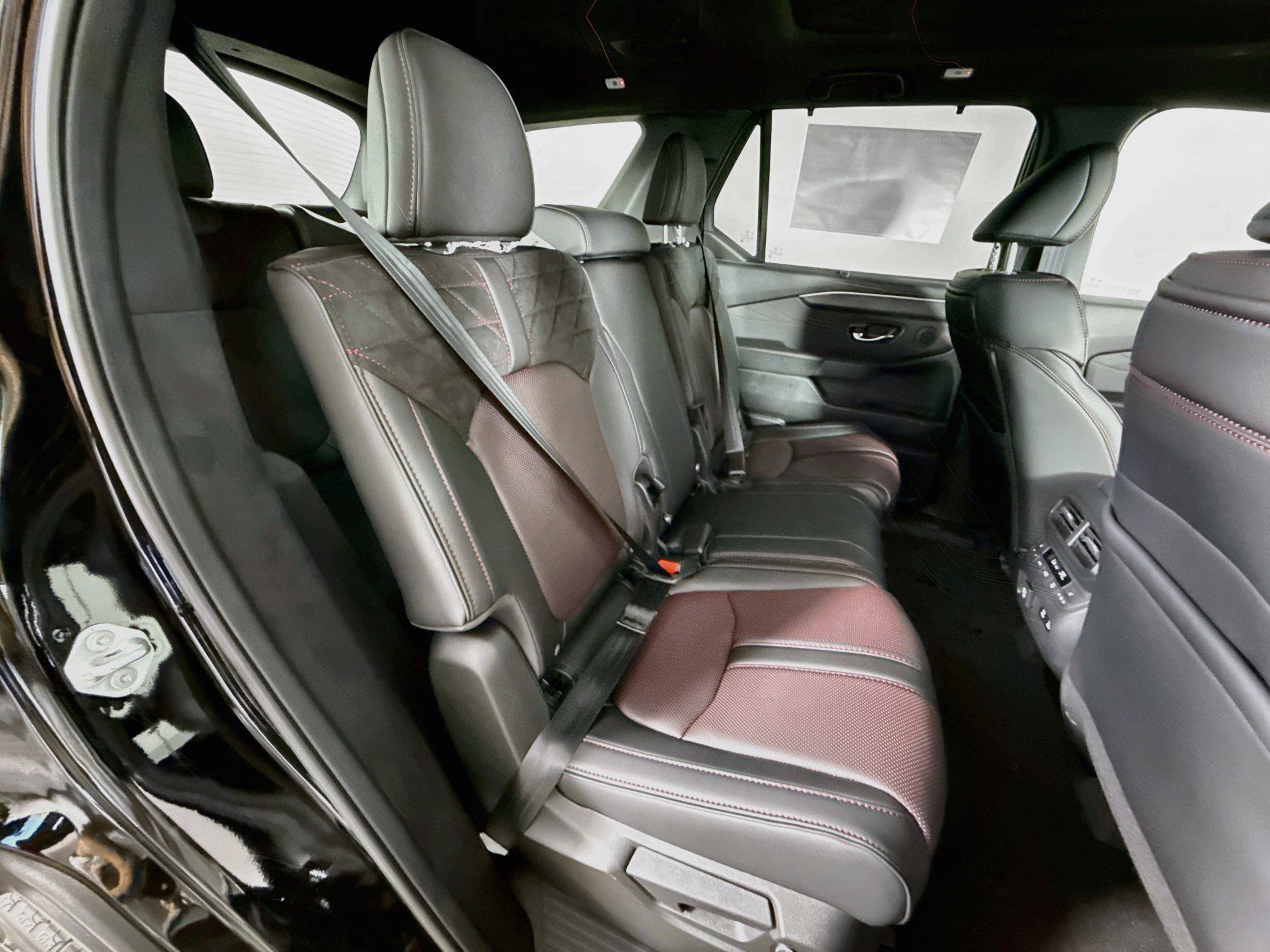 New 2026 Honda Pilot Black Edition image 37