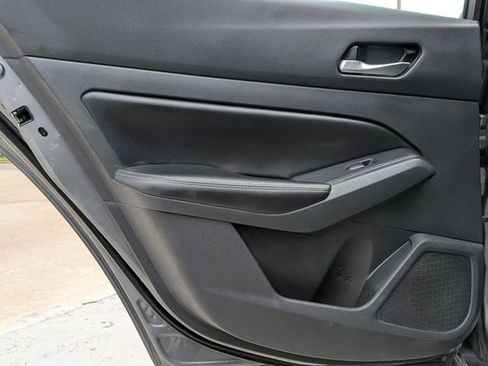 Used 2022 Nissan Altima 2.5 SV FWD image 24
