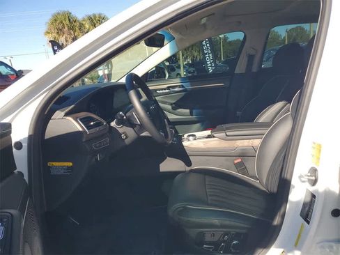 Used 2021 Genesis G90 3.3T Premium image 22