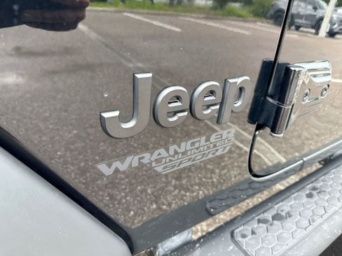 Used 2021 Jeep Wrangler Unlimited Sport AWD/4WD image 18